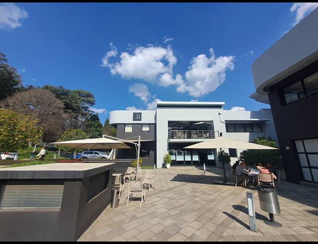 266M² OFFICE TO LET IN HYDE PARK